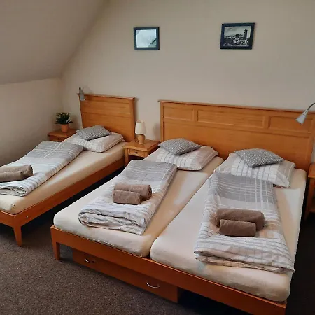 Sportcentrum Klinovec Лоучна-под-Клиновцем